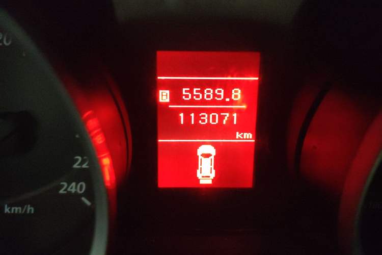 Used Mitsubishi Lancer EX 2015 1.8L Manual ZhiShang Edition China V Standard Odometer Close Up