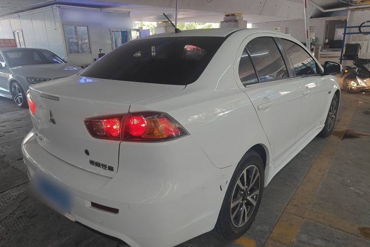 Used Mitsubishi Lancer EX 2015 1.8L CVT ZhiShang Edition China IV Standard Rear Right 45 Deg