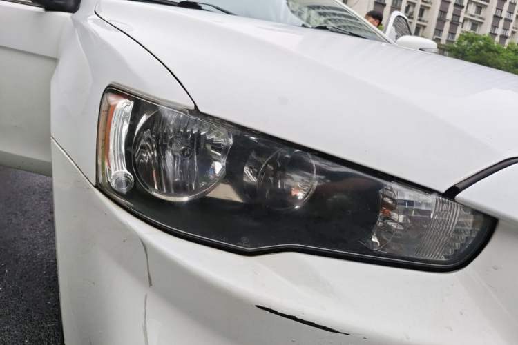 Used Mitsubishi Lancer EX 2015 2.0L CVT Flagship Edition Right Front Headlight