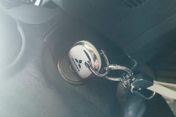 Used Mitsubishi Lancer EX 2015 1.8L Manual ZhiShang Edition China IV Vehicle Key