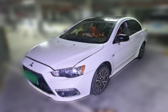 Used Mitsubishi Lancer EX 2016 1.8L CVT Black-and-White Retro Edition