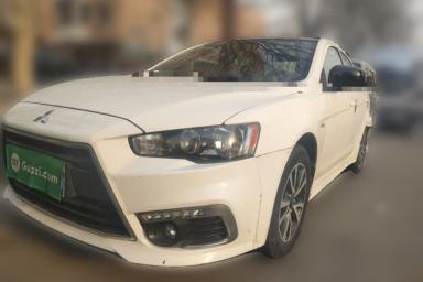 Used Mitsubishi Lancer EX 2016 1.8L CVT Black-and-White Retro Edition