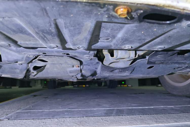 Used Mitsubishi Lancer EX 2016 1.8L CVT Black-and-White Retro Edition Chassis Front