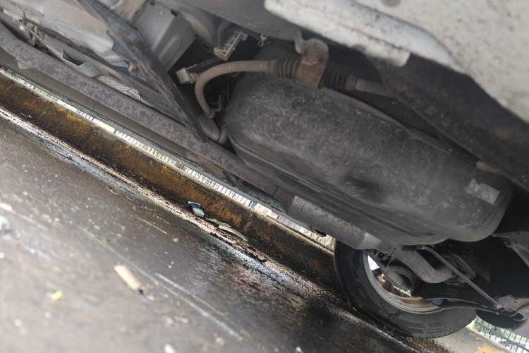 Used Mitsubishi Lancer EX 2016 1.8L CVT Black-and-White Retro Edition Chassis Rear Left