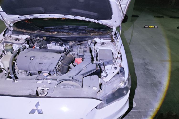Used Mitsubishi Lancer EX 2016 1.8L CVT Black-and-White Retro Edition Engine Bay Left