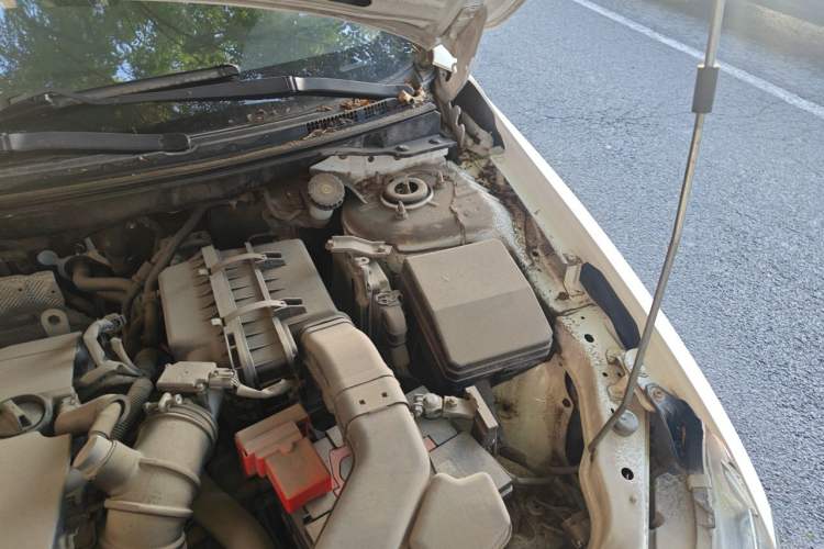 Used Mitsubishi Lancer EX 2016 1.8L CVT Black-and-White Retro Edition Engine Bay Left