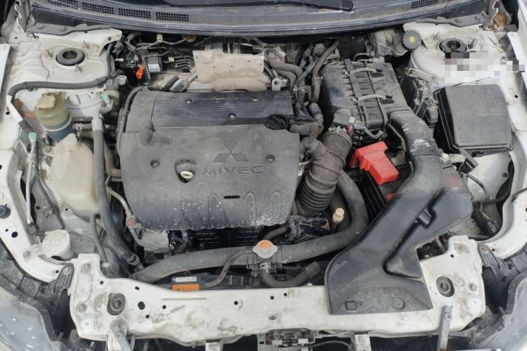 Used Mitsubishi Lancer EX 2016 1.8L CVT Black-and-White Retro Edition Engine Bay