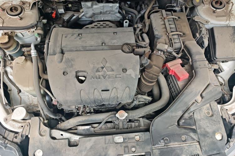 Used Mitsubishi Lancer EX 2016 1.8L Manual Black-and-White Retro Edition Engine Bay