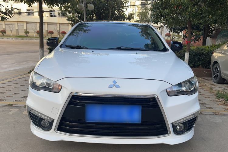 Used Mitsubishi Lancer EX 2016 1.8L CVT Black-and-White Retro Edition Exterior 1