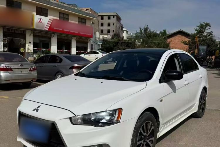 Used Mitsubishi Lancer EX 2016 1.8L CVT Black-and-White Retro Edition Exterior 1