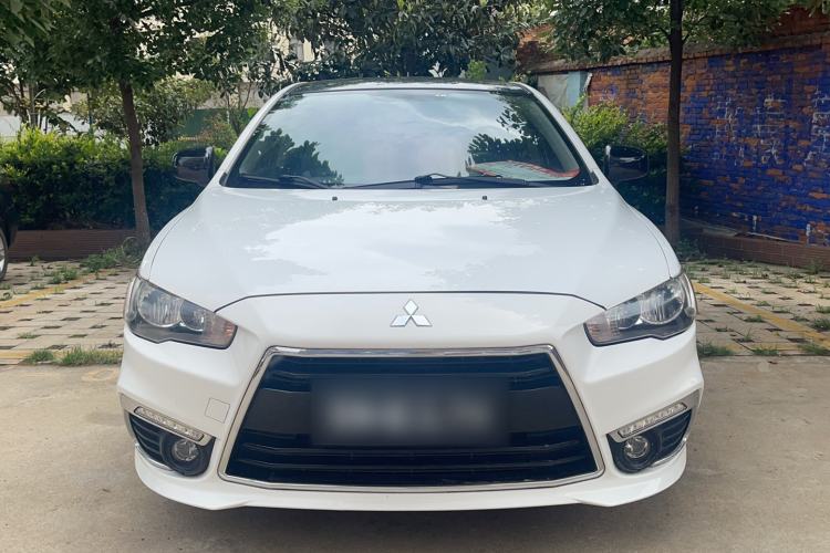 Used Mitsubishi Lancer EX 2016 1.8L CVT Black-and-White Retro Edition Exterior 1