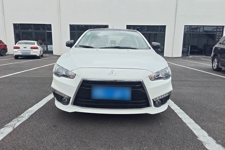 Used Mitsubishi Lancer EX 2016 1.8L CVT Black-and-White Retro Edition Exterior 1