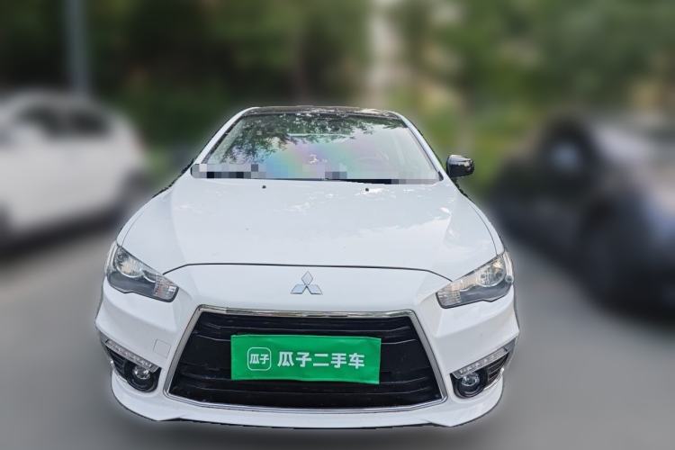 Used Mitsubishi Lancer EX 2016 1.8L CVT Black-and-White Retro Edition Front