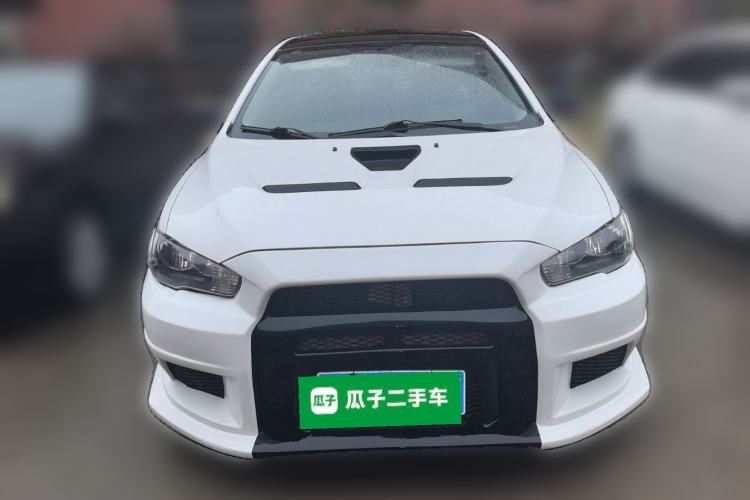 Used Mitsubishi Lancer EX 2016 1.8L CVT Black-and-White Retro Edition Front