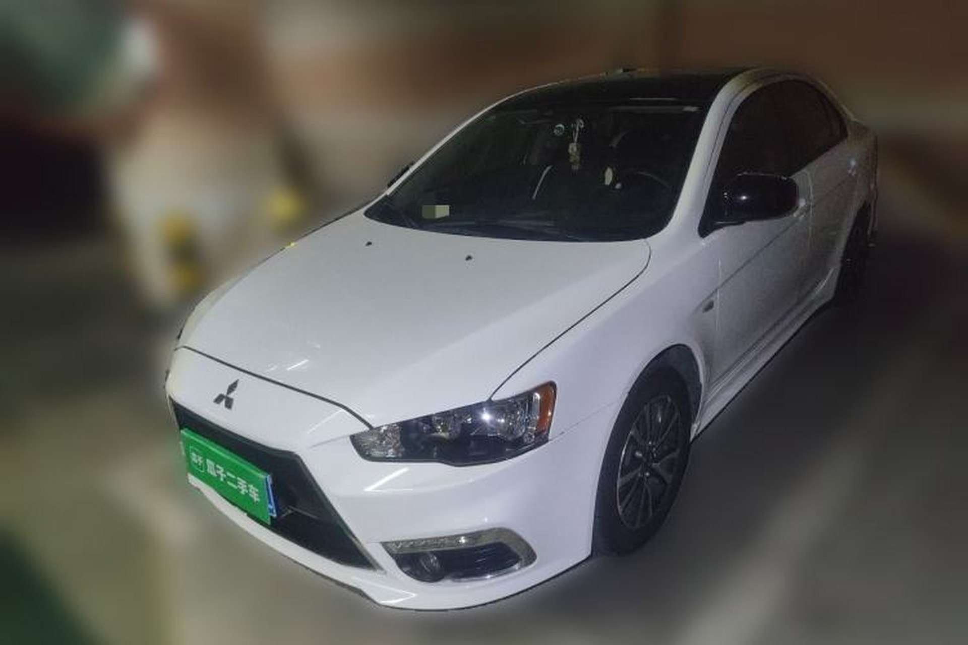 Used Mitsubishi Lancer EX 2016 1.8L CVT Black-and-White Retro Edition Front Left 45 Deg