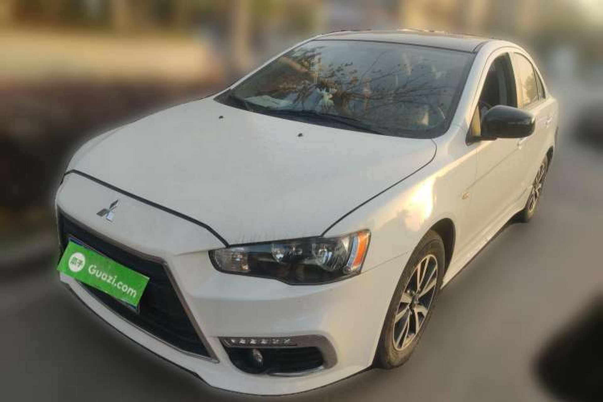 Used Mitsubishi Lancer EX 2016 1.8L CVT Black-and-White Retro Edition Front Left 45 Deg
