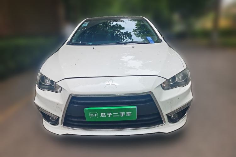 Used Mitsubishi Lancer EX 2016 1.8L Manual Black-and-White Retro Edition Front