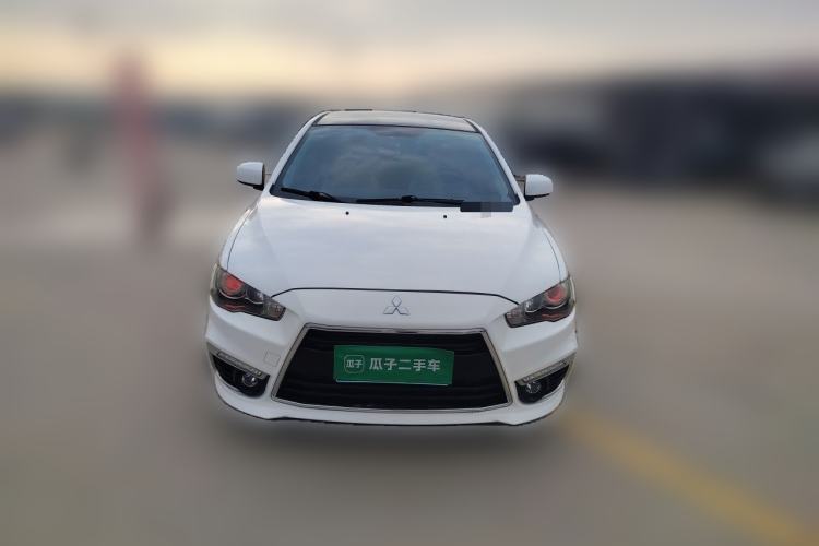 Used Mitsubishi Lancer EX 2016 1.8L CVT Black-and-White Retro Edition Front