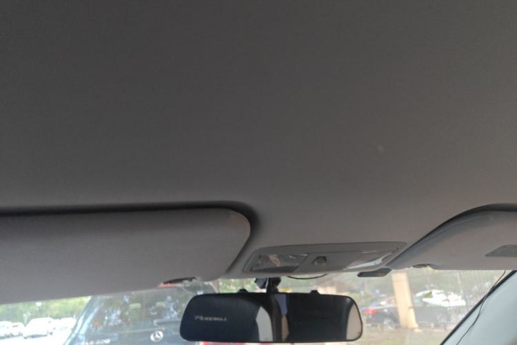 Used Mitsubishi Lancer EX 2016 1.8L CVT Black-and-White Retro Edition Headliner