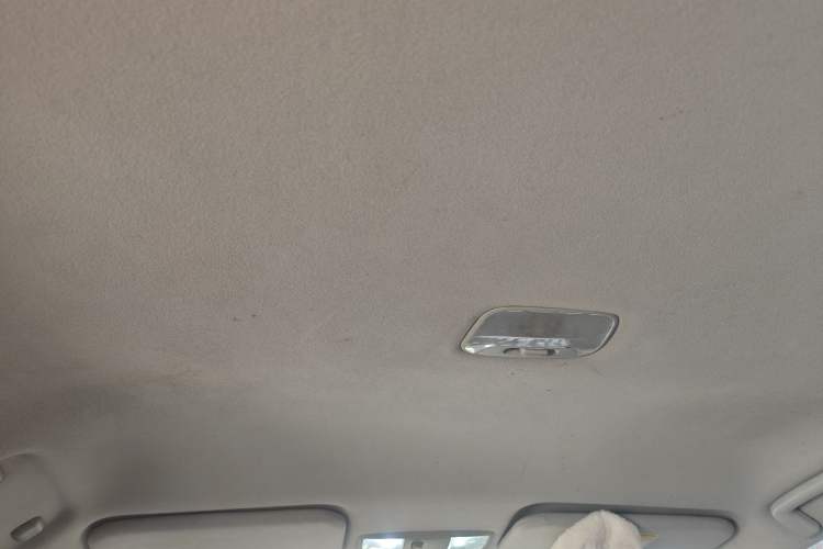 Used Mitsubishi Lancer EX 2016 1.8L CVT Black-and-White Retro Edition Headliner