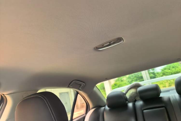 Used Mitsubishi Lancer EX 2016 1.8L CVT Black-and-White Retro Edition Headliner