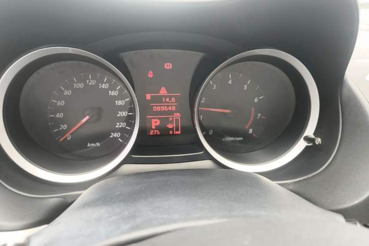 Used Mitsubishi Lancer EX 2016 1.8L CVT Black-and-White Retro Edition Instrument Cluster