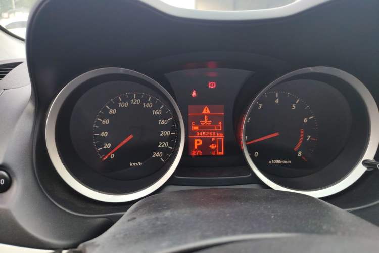 Used Mitsubishi Lancer EX 2016 1.8L CVT Black-and-White Retro Edition Instrument Cluster