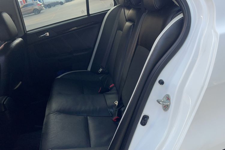 Used Mitsubishi Lancer EX 2016 1.8L CVT Black-and-White Retro Edition Interior 1