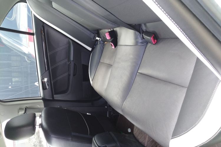 Used Mitsubishi Lancer EX 2016 1.8L CVT Black-and-White Retro Edition Interior 3