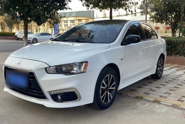 Used Mitsubishi Lancer EX 2016 1.8L CVT Black-and-White Retro Edition