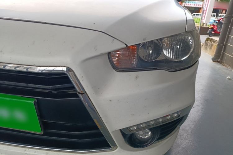 Used Mitsubishi Lancer EX 2016 1.8L CVT Black-and-White Retro Edition Left Front Headlight