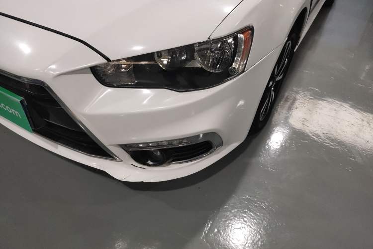 Used Mitsubishi Lancer EX 2016 1.8L CVT Black-and-White Retro Edition Left Front Headlight