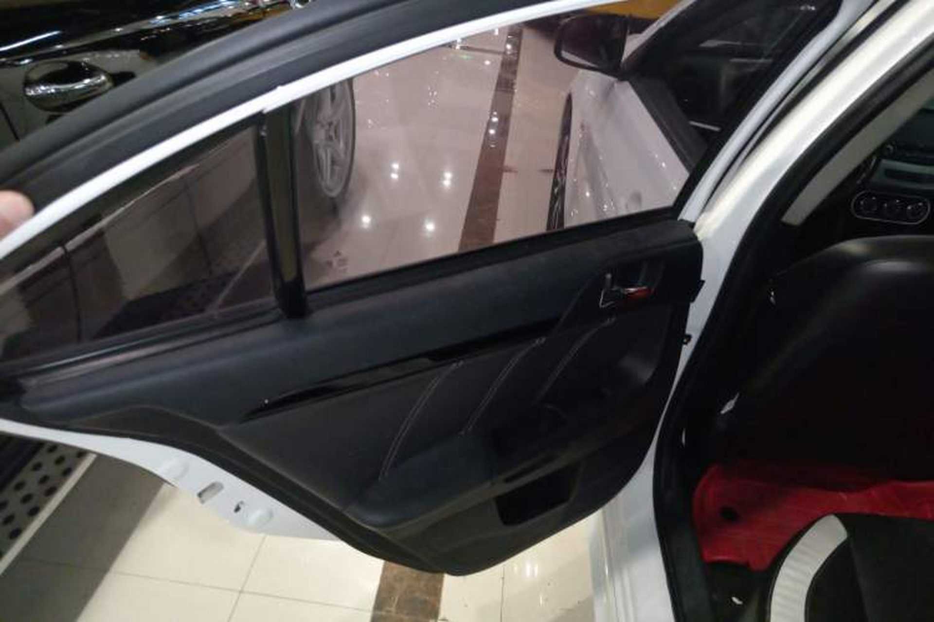 Used Mitsubishi Lancer EX 2016 1.8L CVT Black-and-White Retro Edition Left Rear Door Interior