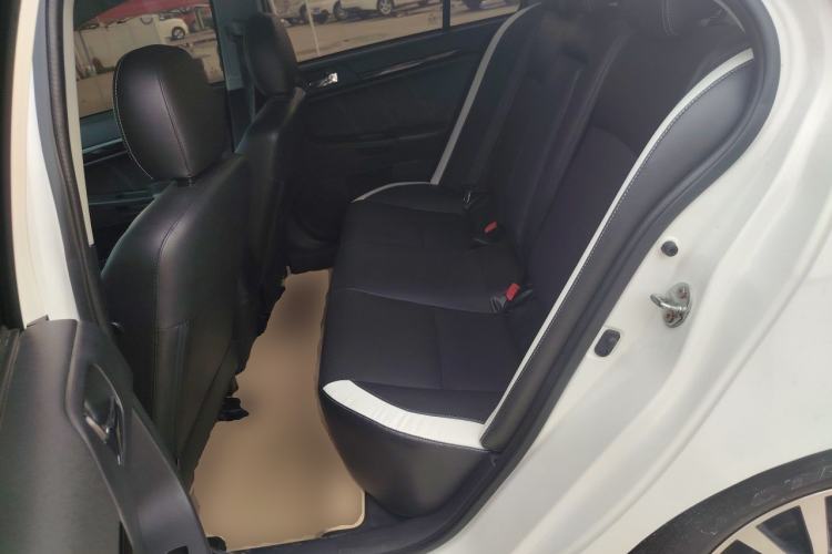 Used Mitsubishi Lancer EX 2016 1.8L CVT Black-and-White Retro Edition Left Rear Seat