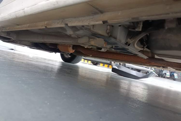 Used Mitsubishi Lancer EX 2016 1.8L CVT Black-and-White Retro Edition Left Side Sill