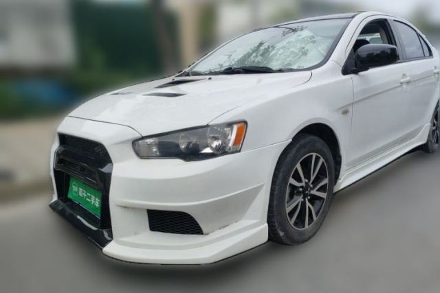 Used Mitsubishi Lancer EX 2016 1.8L CVT Black-and-White Retro Edition