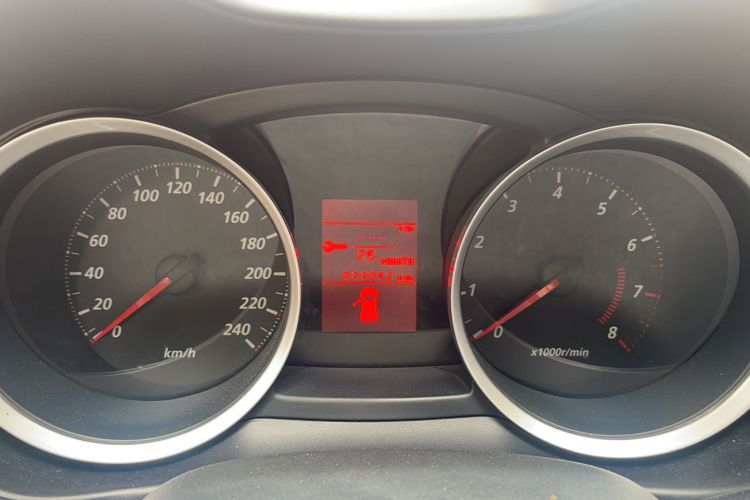 Used Mitsubishi Lancer EX 2016 1.8L CVT Black-and-White Retro Edition Odometer Close Up