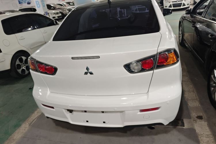 Used Mitsubishi Lancer EX 2016 1.8L CVT Black-and-White Retro Edition Rear
