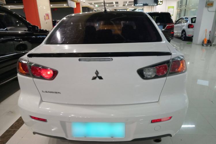 Used Mitsubishi Lancer EX 2016 1.8L CVT Black-and-White Retro Edition Rear