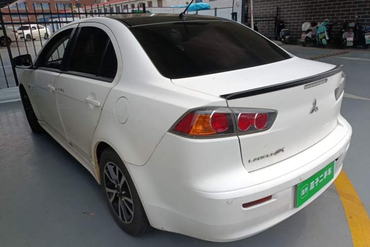 Used Mitsubishi Lancer EX 2016 1.8L CVT Black-and-White Retro Edition Rear Left 45 Deg