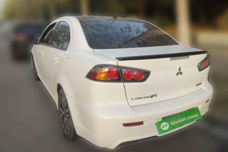 Used Mitsubishi Lancer EX 2016 1.8L CVT Black-and-White Retro Edition Rear Left 45 Deg