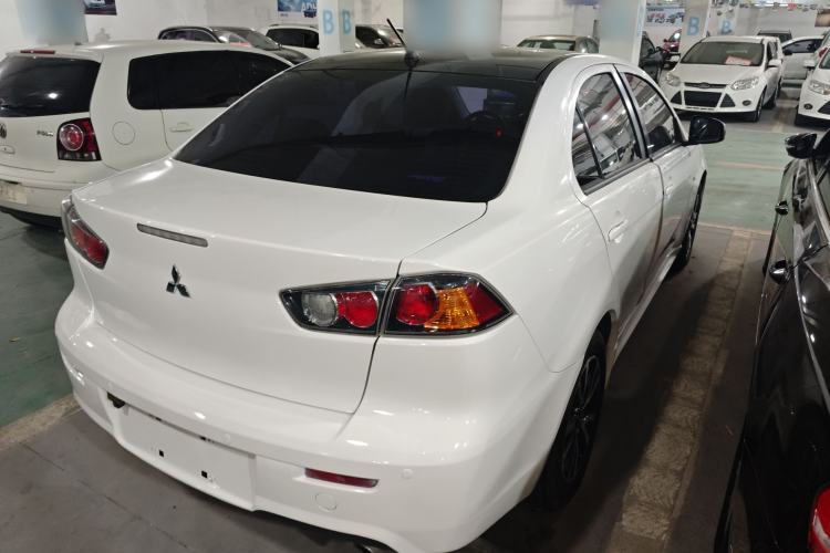 Used Mitsubishi Lancer EX 2016 1.8L CVT Black-and-White Retro Edition Rear Right 45 Deg