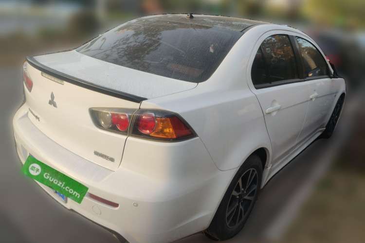 Used Mitsubishi Lancer EX 2016 1.8L CVT Black-and-White Retro Edition Rear Right 45 Deg