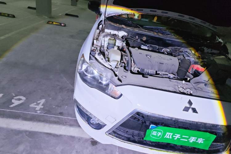 Used Mitsubishi Lancer EX 2016 1.8L CVT Black-and-White Retro Edition Right Front Headlight