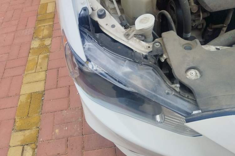 Used Mitsubishi Lancer EX 2016 1.8L CVT Black-and-White Retro Edition Right Front Headlight