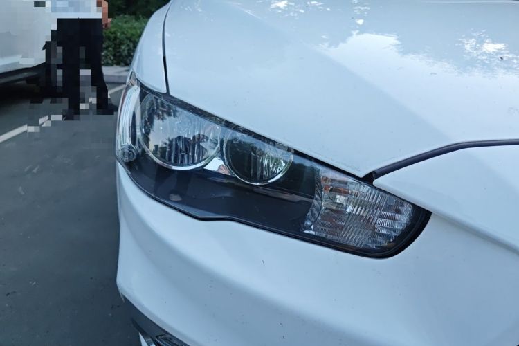Used Mitsubishi Lancer EX 2016 1.8L CVT Black-and-White Retro Edition Right Front Headlight