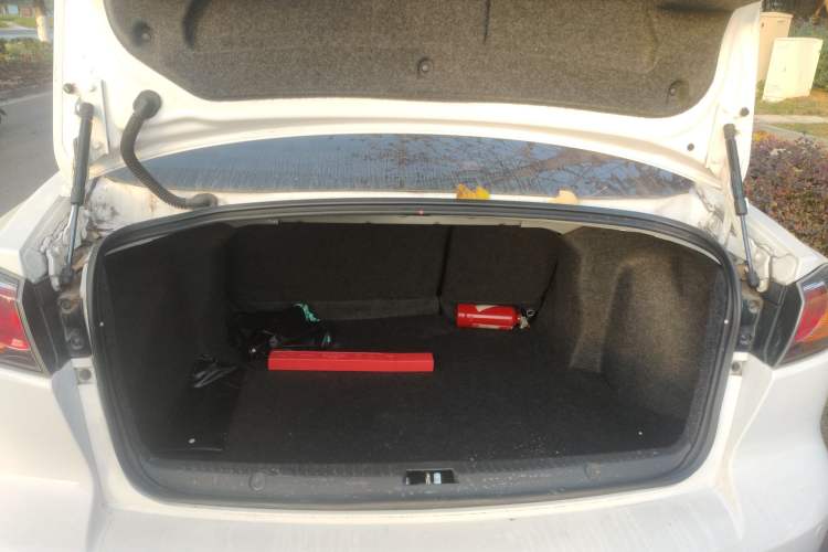 Used Mitsubishi Lancer EX 2016 1.8L CVT Black-and-White Retro Edition Trunk