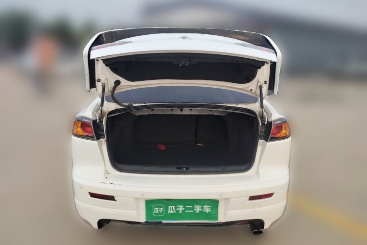 Used Mitsubishi Lancer EX 2016 1.8L CVT Black-and-White Retro Edition Trunk