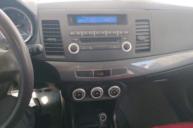 Used Mitsubishi Lancer Fortis 2013 1.6L Manual Comfort Model Audio And AC Panel