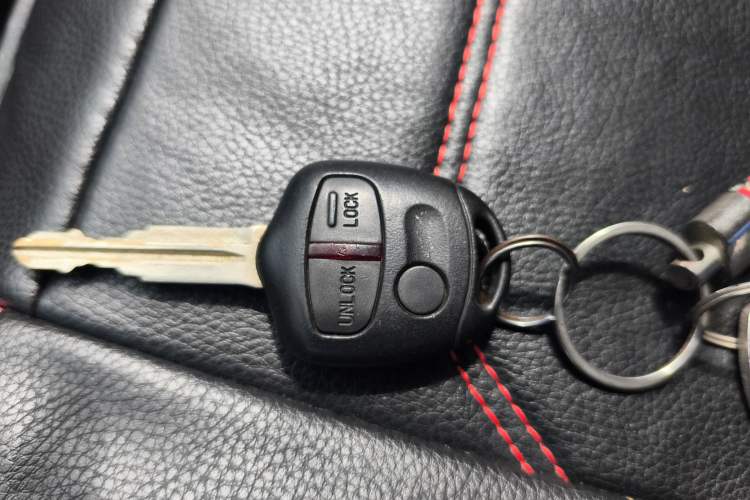 Used Mitsubishi Lancer Fortis 2013 1.6L Manual Comfort Model Vehicle Key